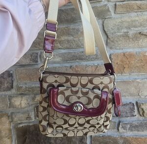 Coach Signature Canvas Crossbody Bag Burgundy Patent Trim NWOT
